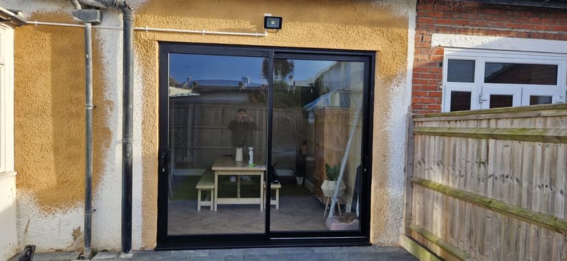 Commercial glazing project