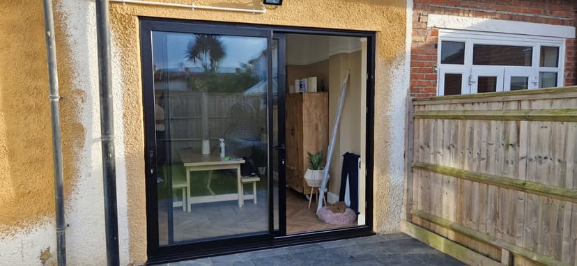 Window replacement project